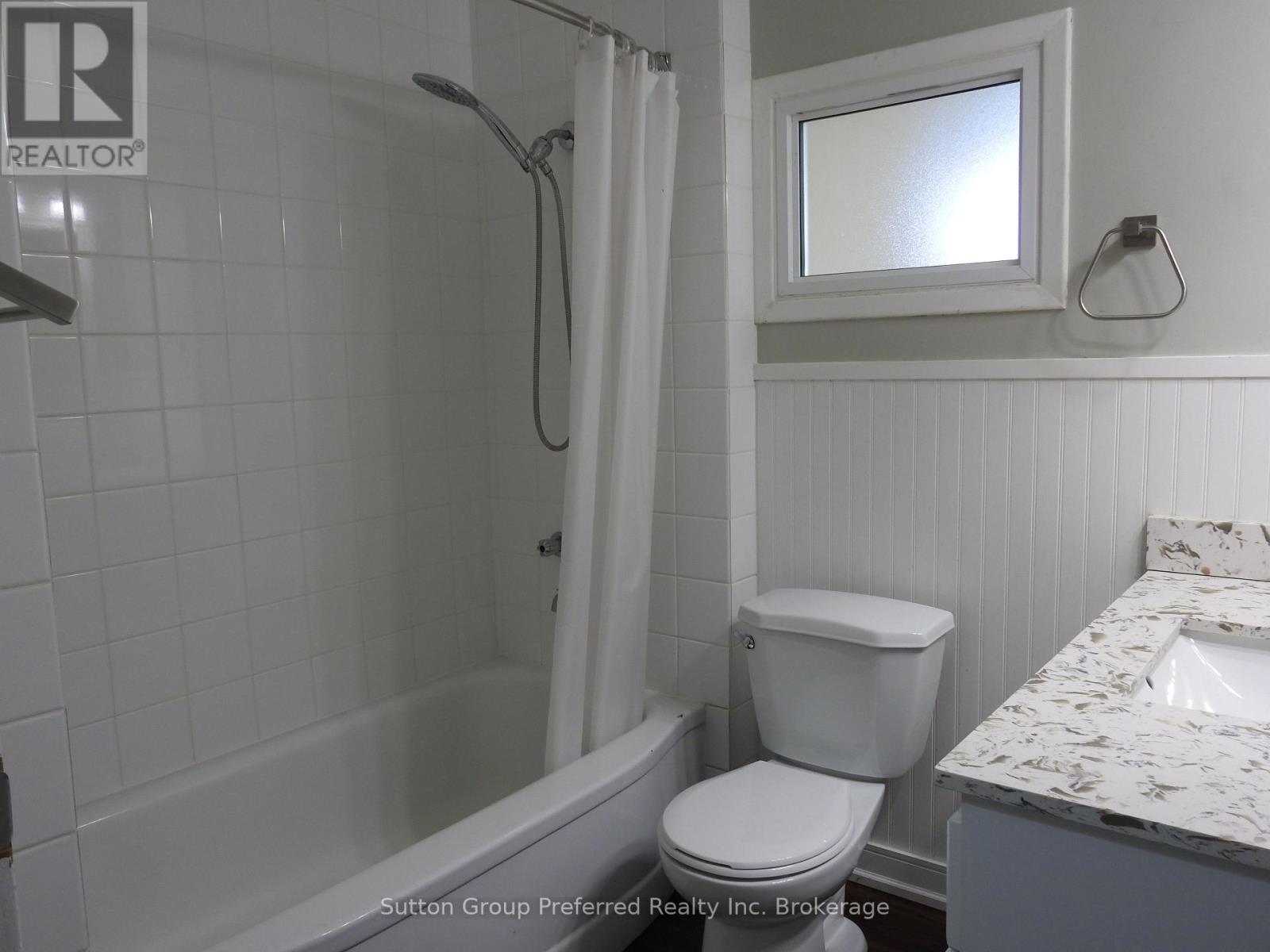 1792 Longwoods Road, Southwest Middlesex, Ontario  N0L 2N9 - Photo 25 - X12680444