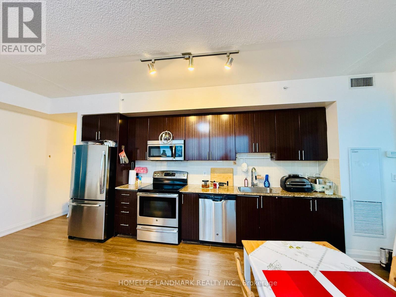 Lph1-15 - 7161 Yonge Street, Markham, Ontario L3T 0C8 - Photo 11 - N12680164