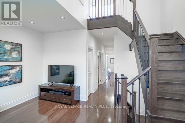 142 Rebecca Street, Oakville, Ontario  L6K 1J5 - Photo 27 - W12679706