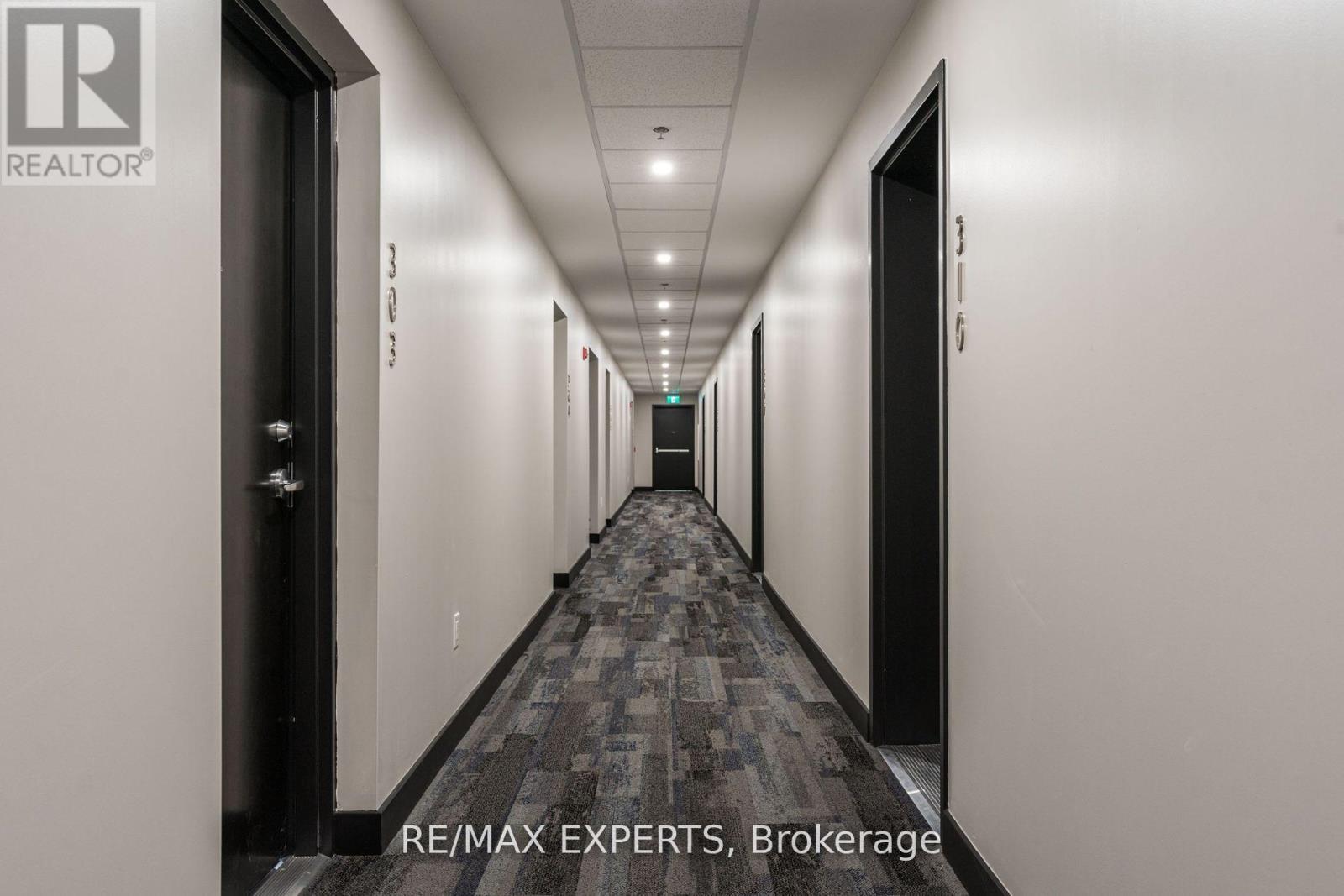 303 - 430 Essa Road, Barrie, Ontario  L9J 0M1 - Photo 5 - S12679600