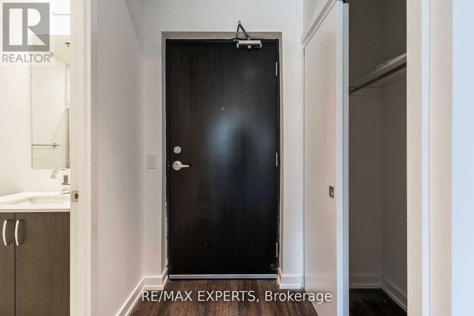 303 - 430 Essa Road, Barrie, Ontario  L9J 0M1 - Photo 8 - S12679600