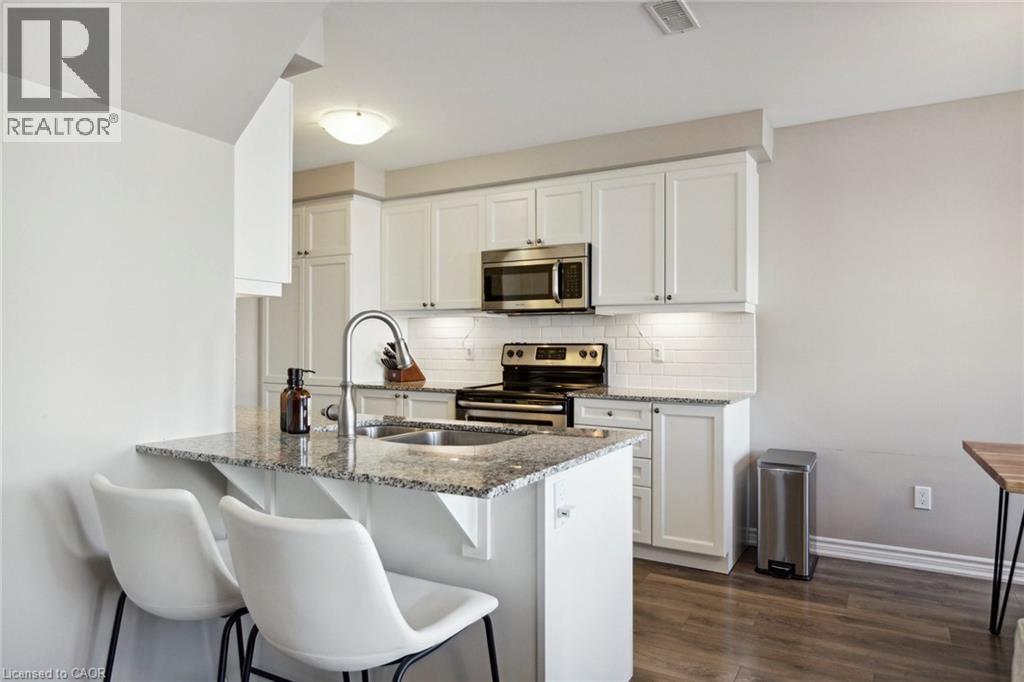 138 Daylily Lane, Kitchener, Ontario  N2R 0L7 - Photo 3 - 40797403