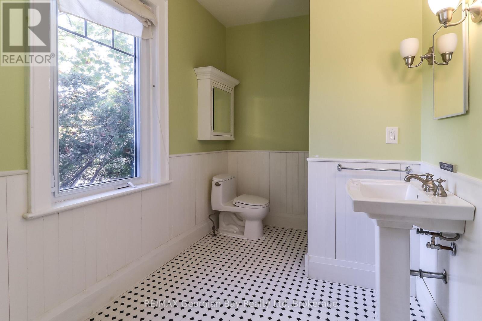 456 Queen Street, Midland, Ontario  L4R 3J4 - Photo 12 - S12680580