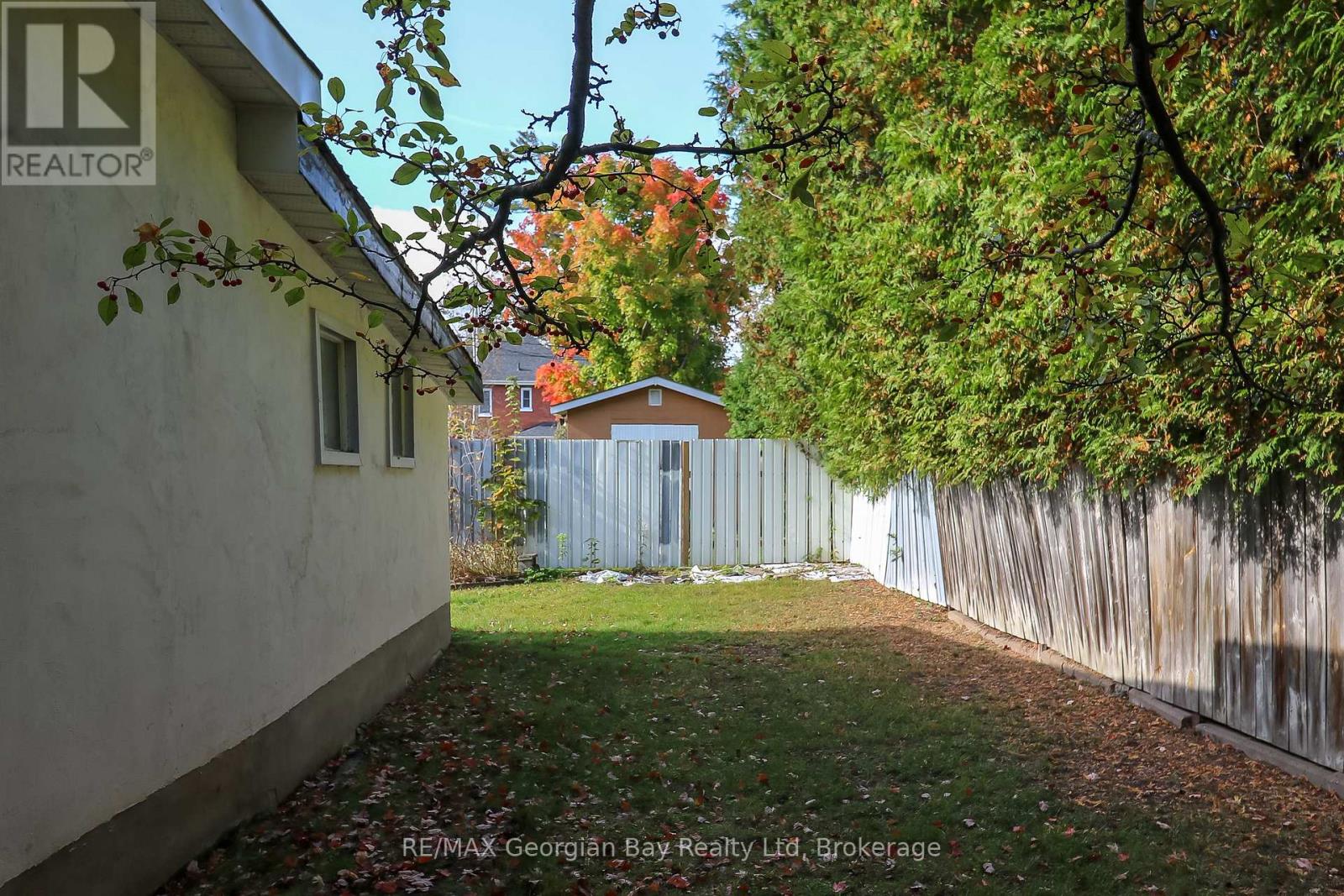 456 Queen Street, Midland, Ontario  L4R 3J4 - Photo 36 - S12680580