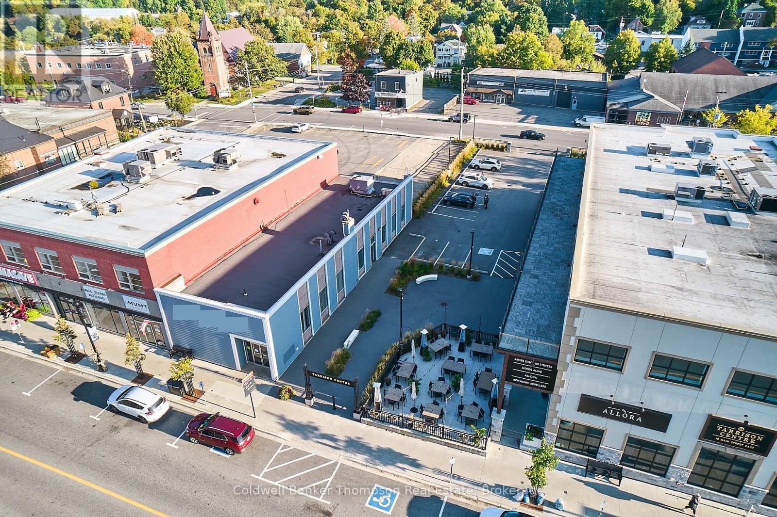 27 Main Street E, Huntsville, Ontario P1H 2C6 - Photo 1 - X12680438