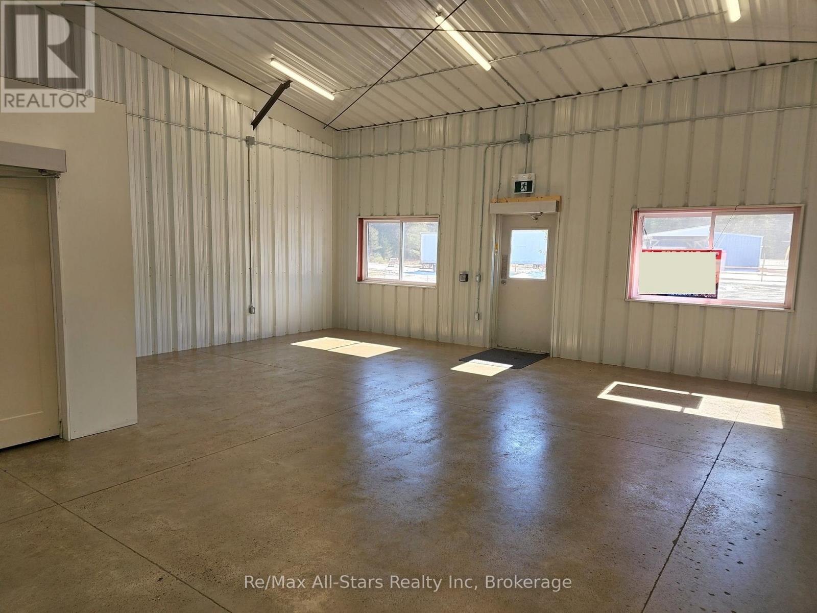 Unit 2 - 25754 35 Highway N Road S, Lake Of Bays, Ontario  P0A 1H0 - Photo 11 - X12680484