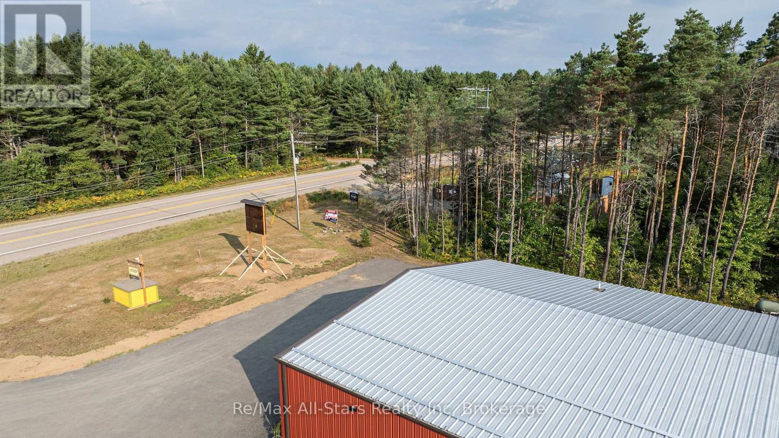 Unit 2 - 25754 35 Highway N Road S, Lake Of Bays, Ontario  P0A 1H0 - Photo 4 - X12680484