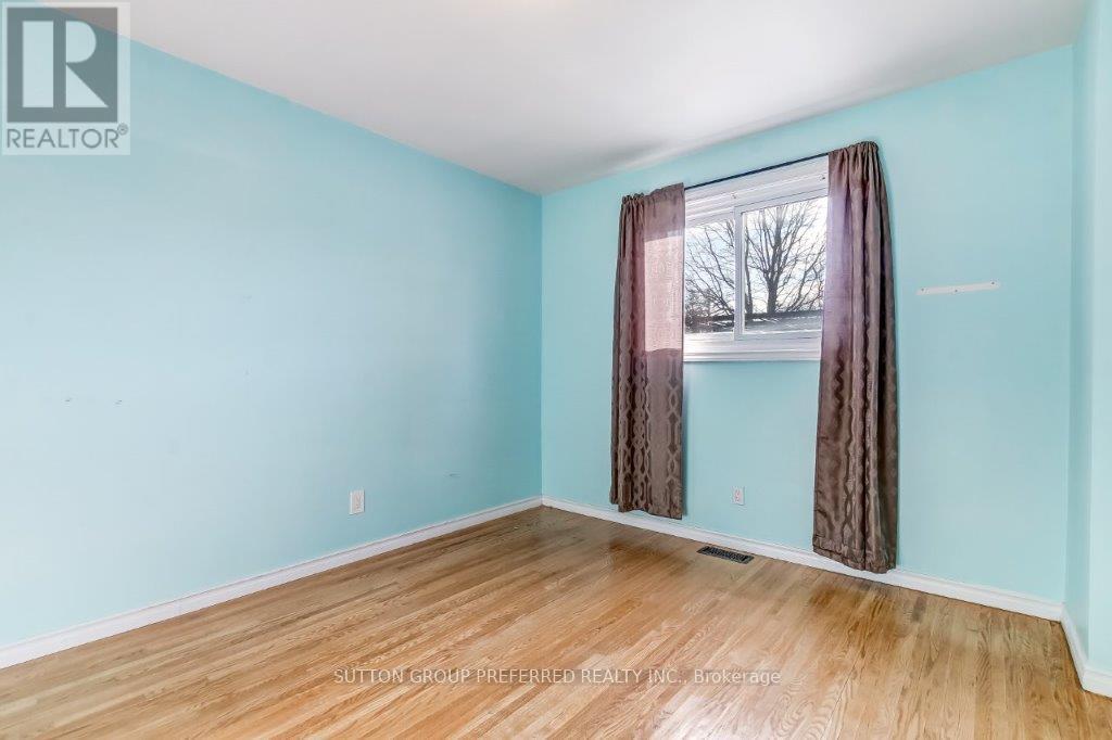 195 Myrtle Street, St. Thomas, Ontario  N5R 2G8 - Photo 10 - X12680550