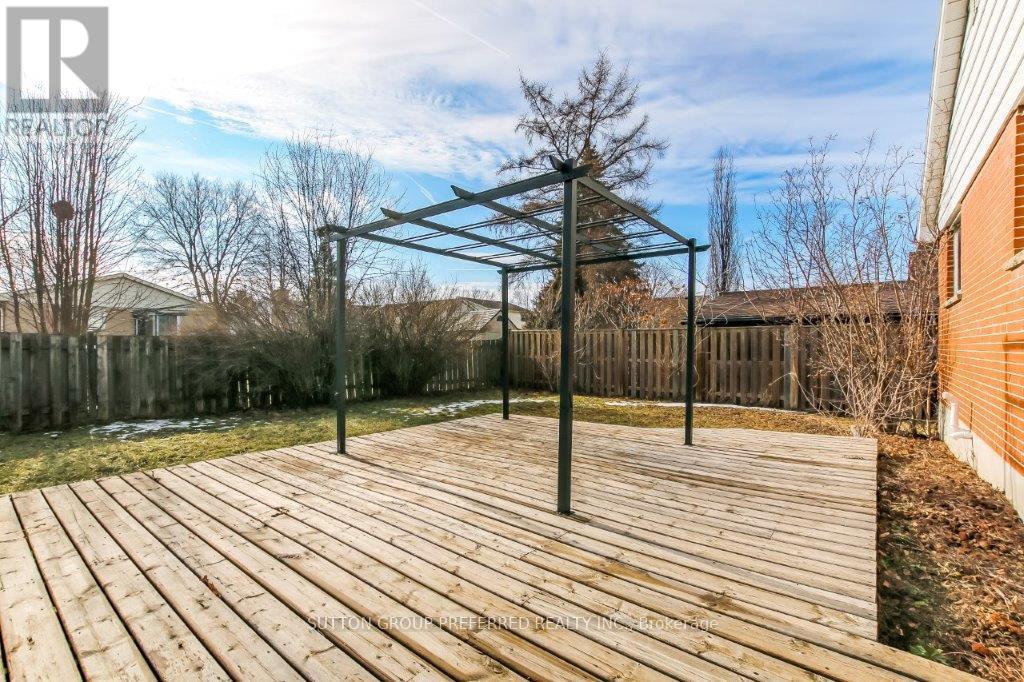 195 Myrtle Street, St. Thomas, Ontario  N5R 2G8 - Photo 20 - X12680550