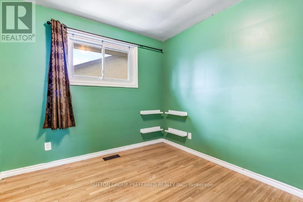 195 Myrtle Street, St. Thomas, Ontario  N5R 2G8 - Photo 9 - X12680550