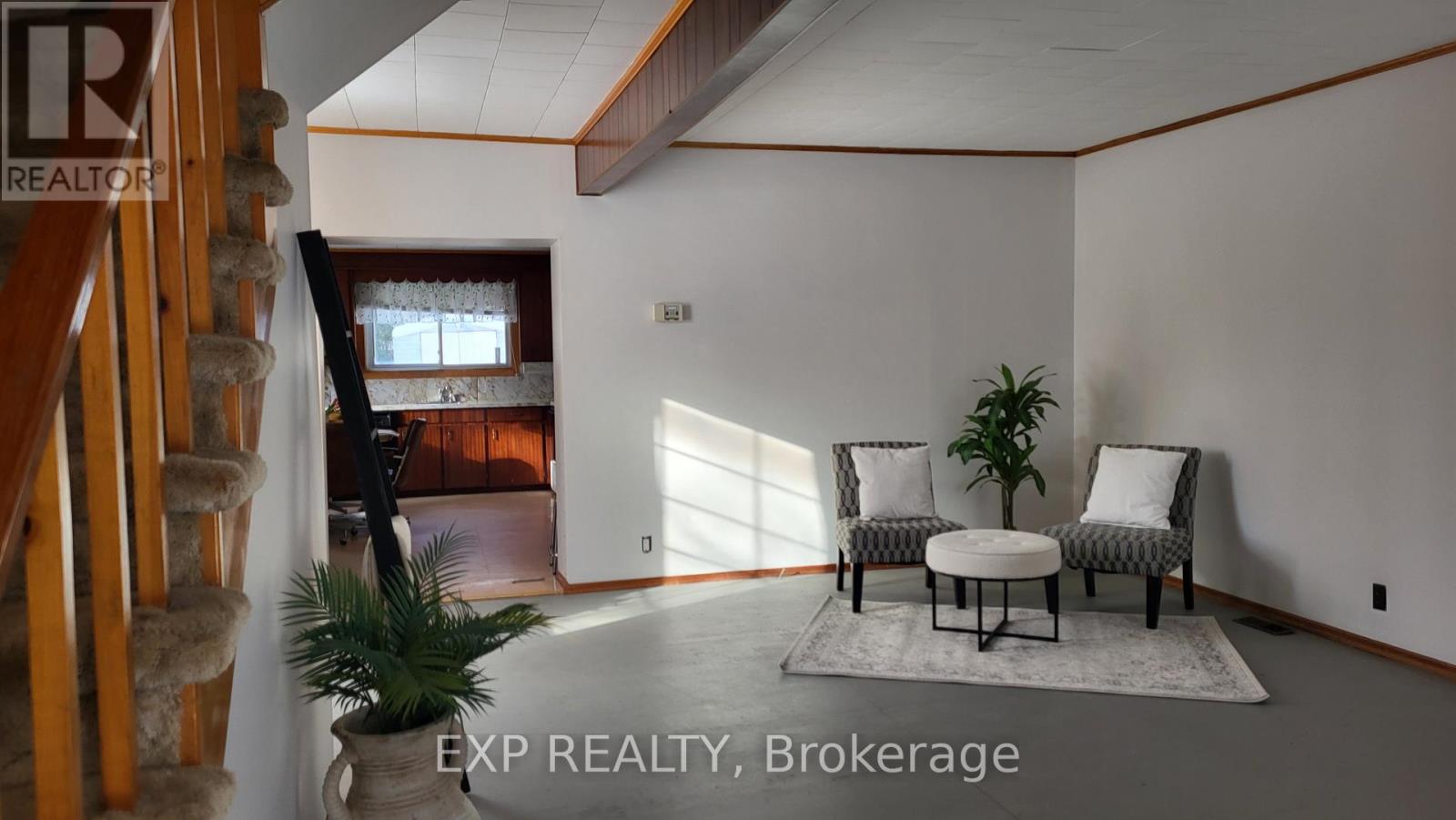 142 Hincks Avenue W, Renfrew, Ontario  K7V 3S9 - Photo 3 - X12680560