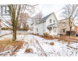 142 HINCKS AVENUE W, Renfrew, Ontario