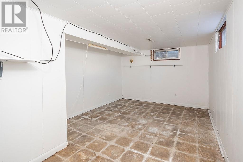 598 Van Norman St, Thunder Bay, Ontario  P7A 4E9 - Photo 8 - TB253687