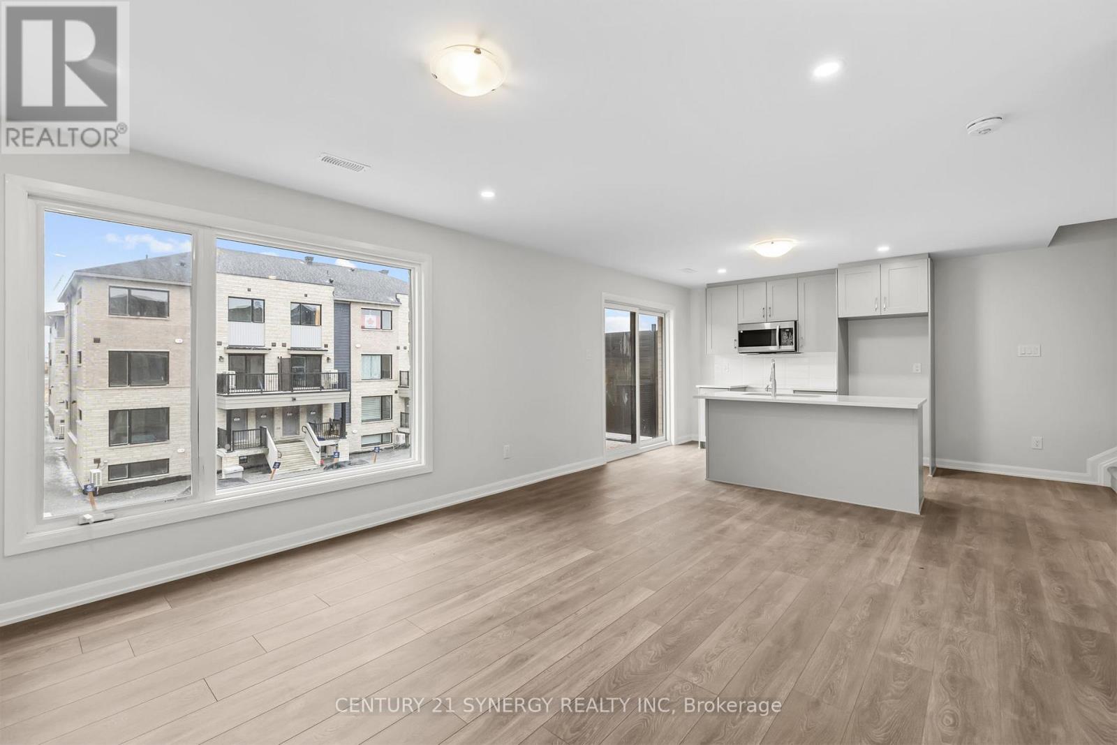 1302 Creekway Private, Ottawa, Ontario  K2T 0R8 - Photo 6 - X12680604