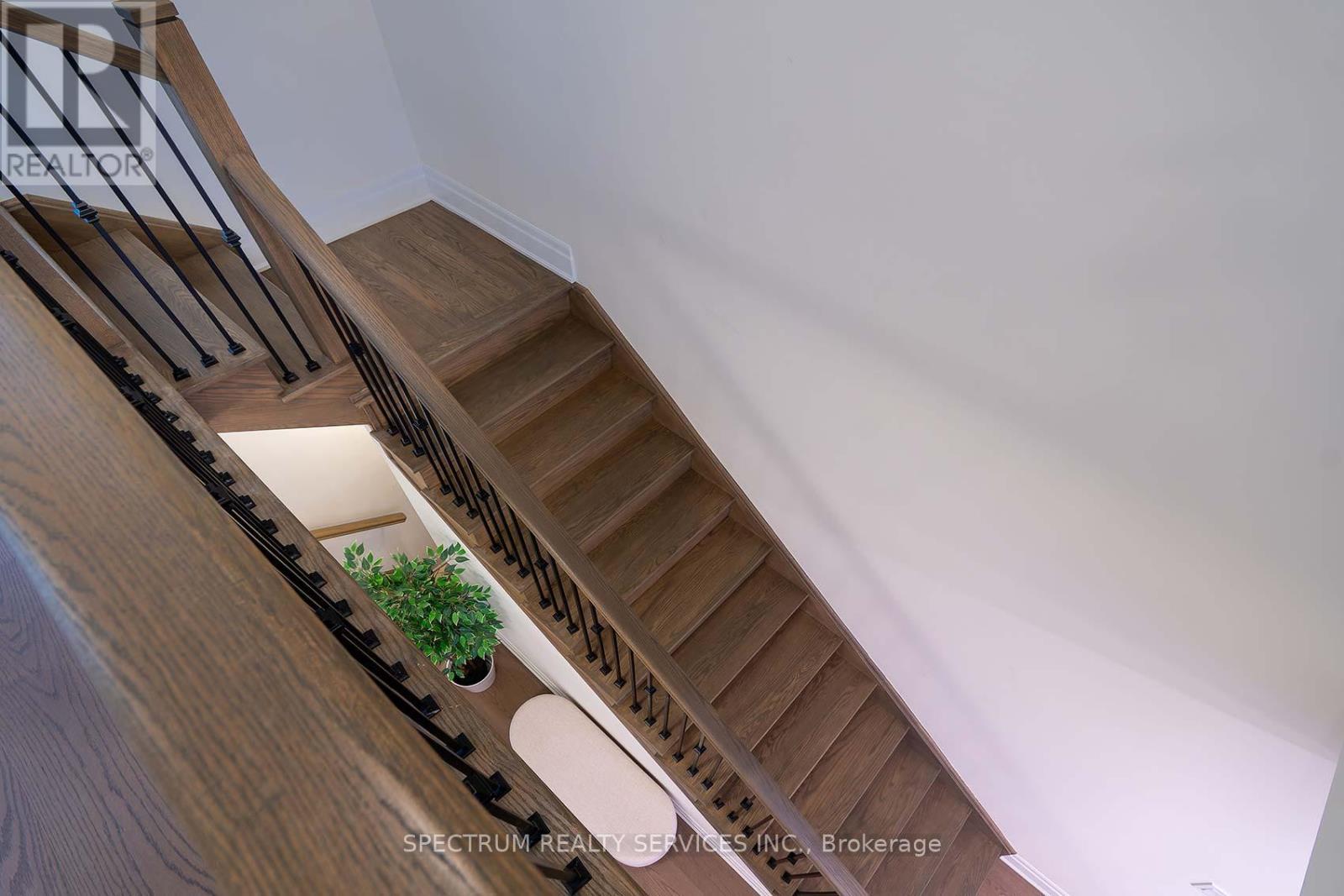 203 Grand Trunk Avenue, Vaughan, Ontario  L6A 5E5 - Photo 24 - N12596658