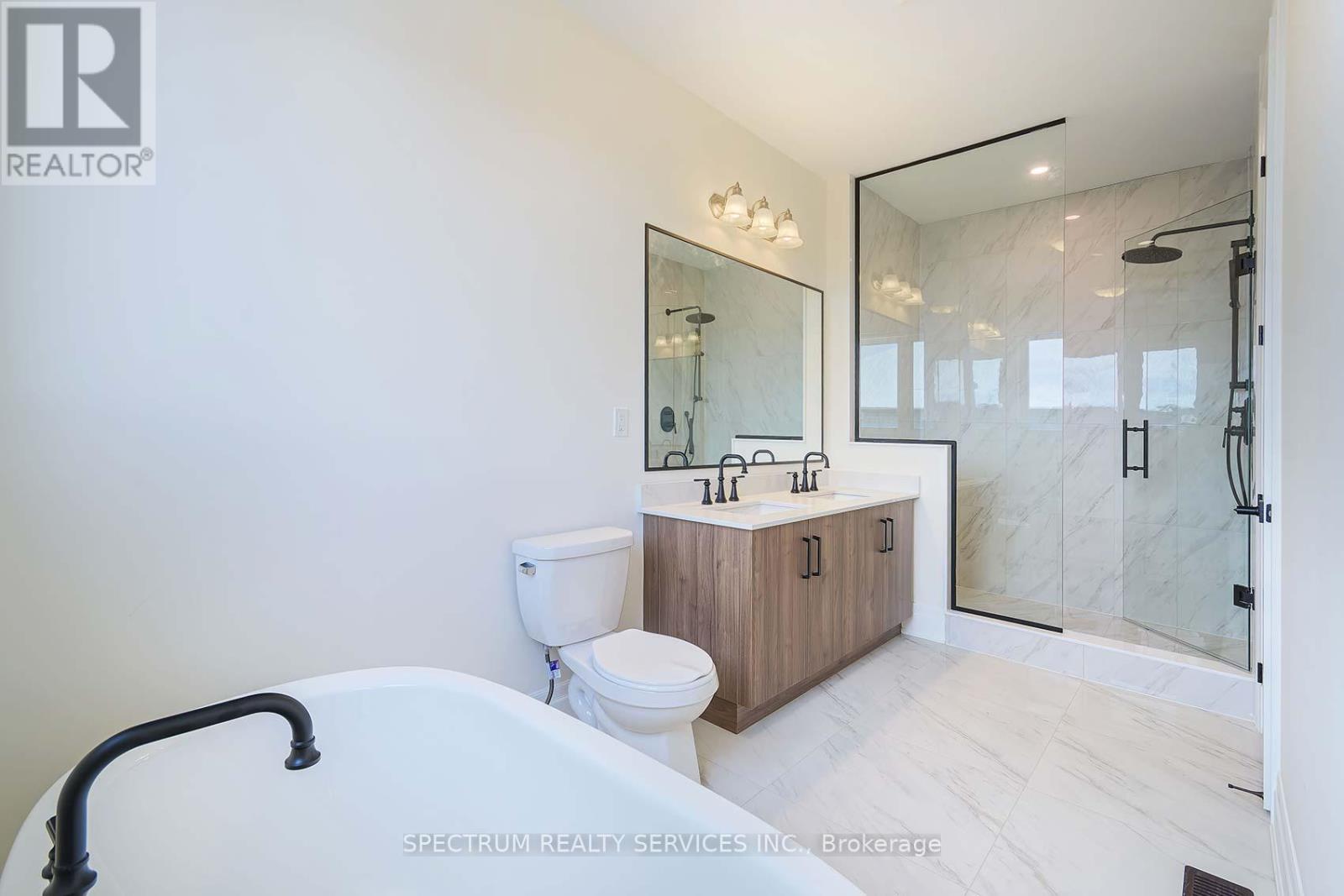 203 Grand Trunk Avenue, Vaughan, Ontario  L6A 5E5 - Photo 30 - N12596658