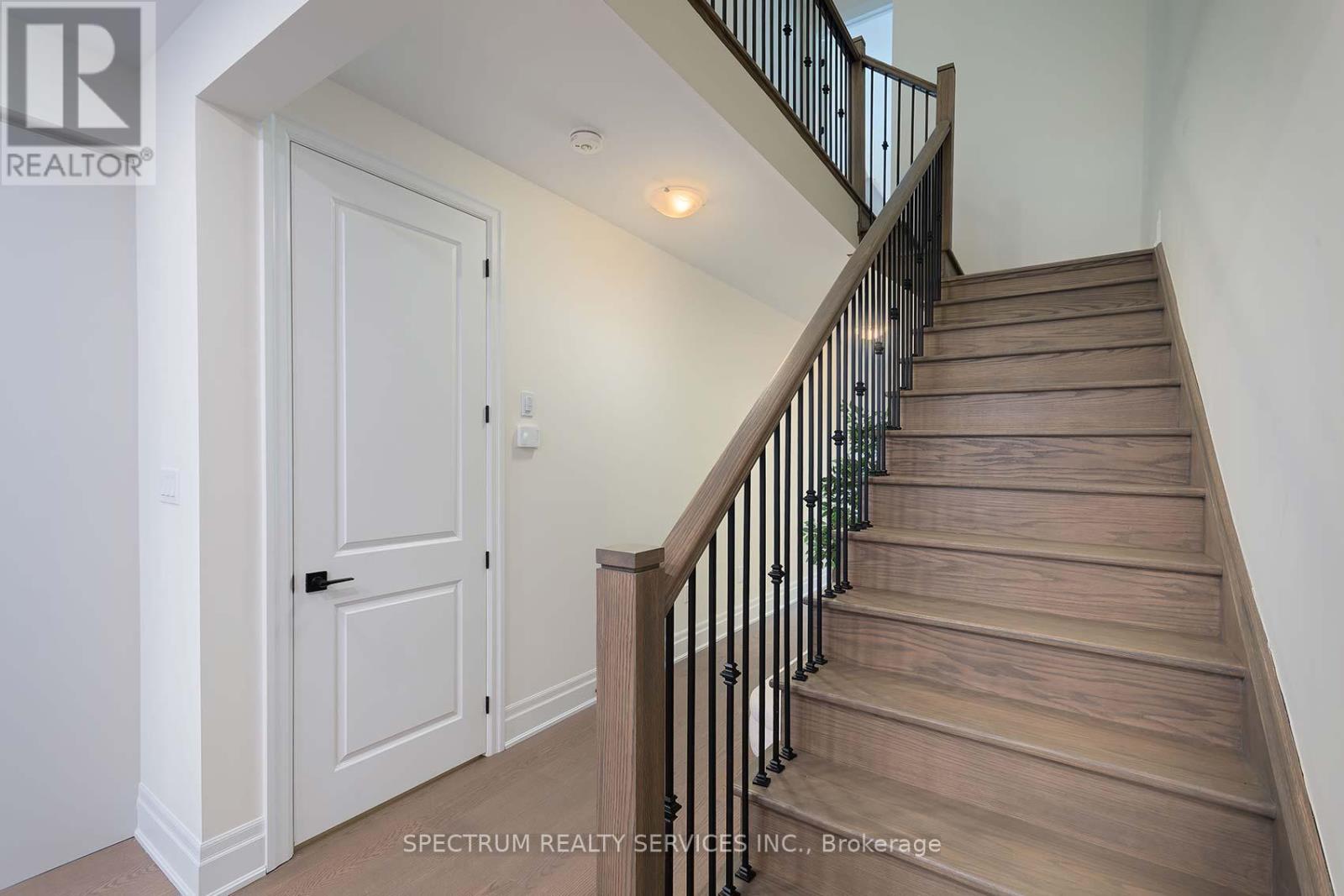 203 Grand Trunk Avenue, Vaughan, Ontario  L6A 5E5 - Photo 23 - N12596658