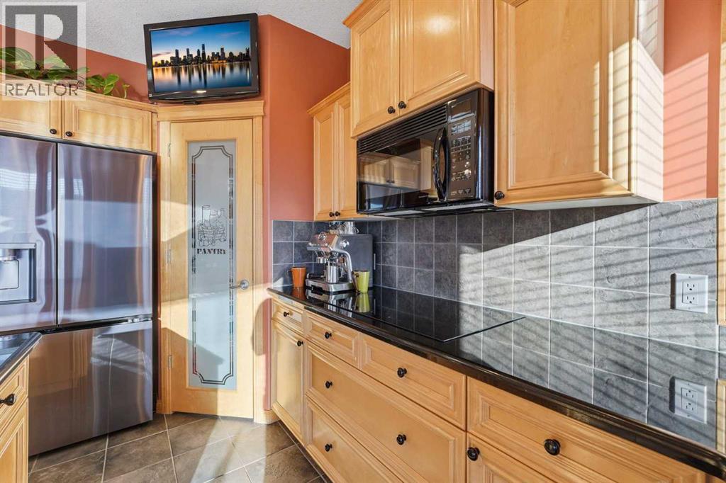 133 Royal Abbey Court Nw, Calgary, Alberta  T3G 4Y3 - Photo 12 - A2276926