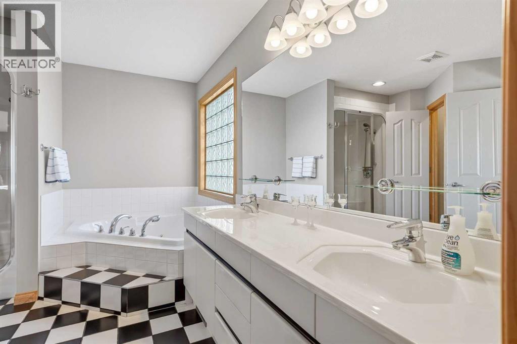 133 Royal Abbey Court Nw, Calgary, Alberta  T3G 4Y3 - Photo 26 - A2276926