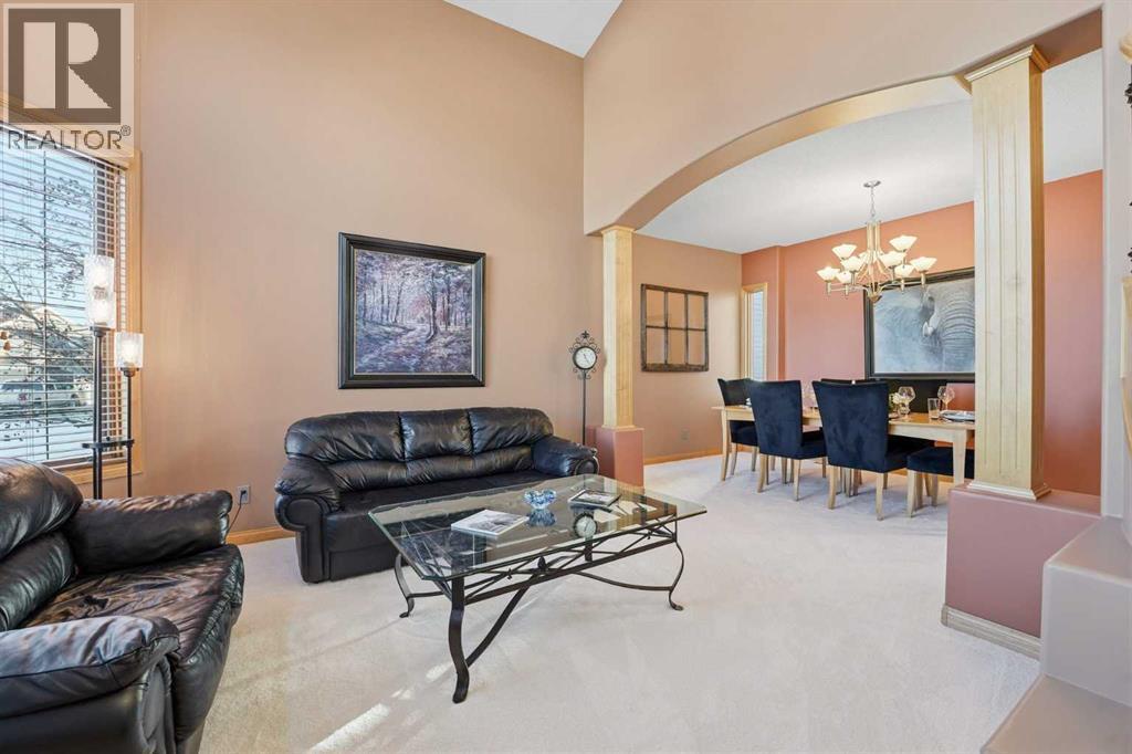 133 Royal Abbey Court Nw, Calgary, Alberta  T3G 4Y3 - Photo 4 - A2276926