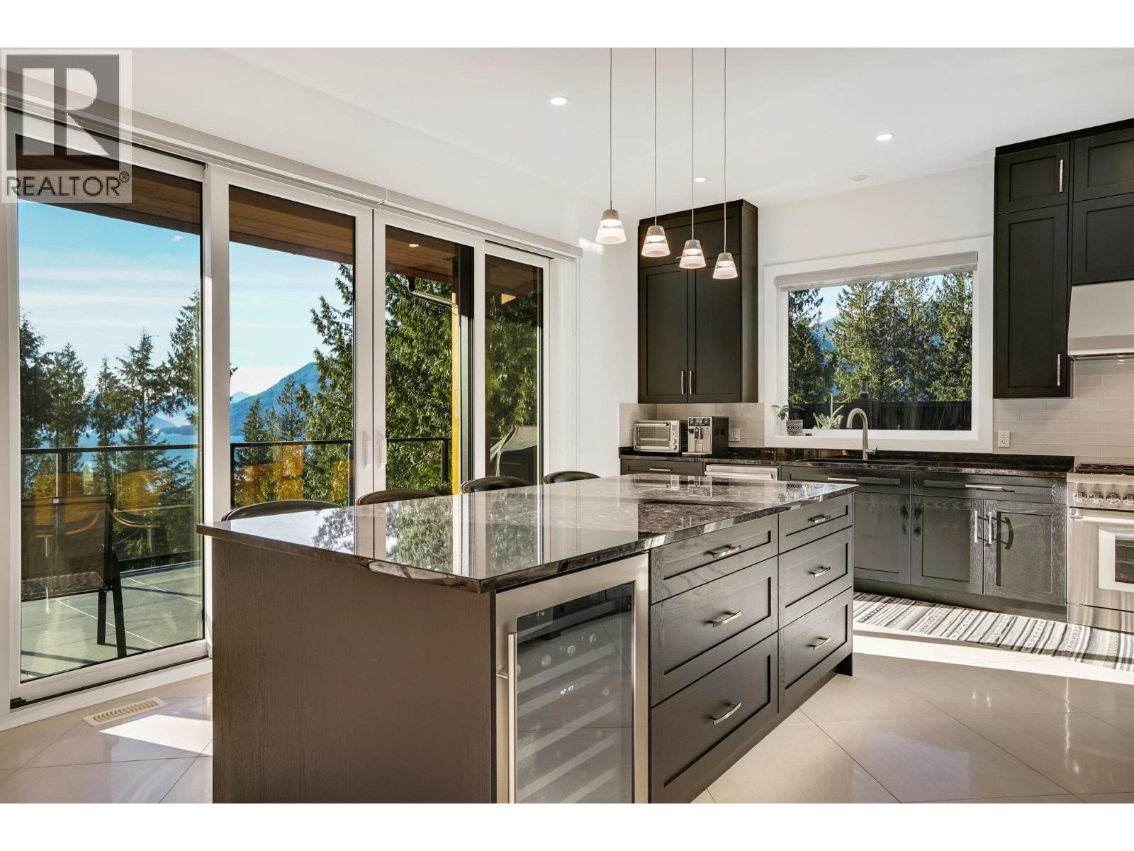 1024 Goat Ridge Drive, Britannia Beach, British Columbia  V8B 1J2 - Photo 13 - R3077724