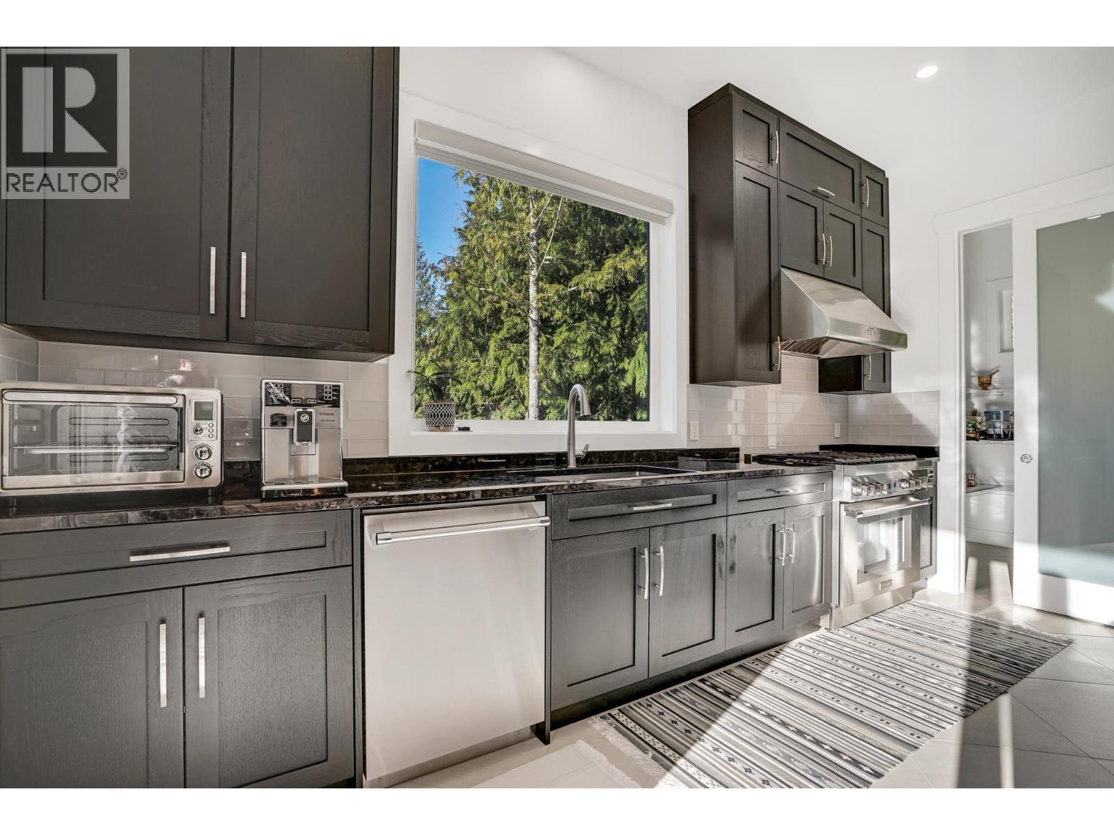 1024 Goat Ridge Drive, Britannia Beach, British Columbia  V8B 1J2 - Photo 14 - R3077724