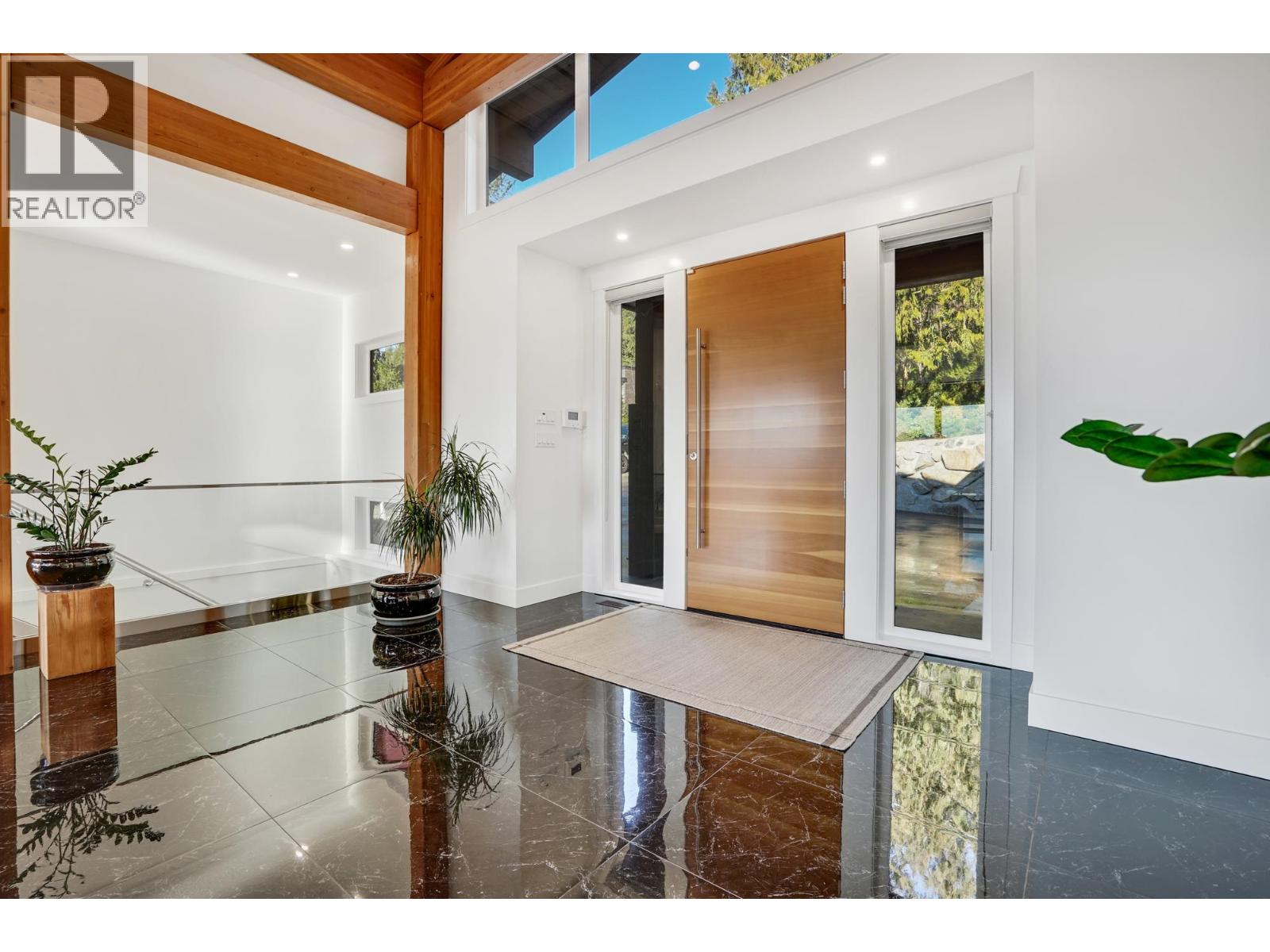 1024 Goat Ridge Drive, Britannia Beach, British Columbia  V8B 1J2 - Photo 5 - R3077724