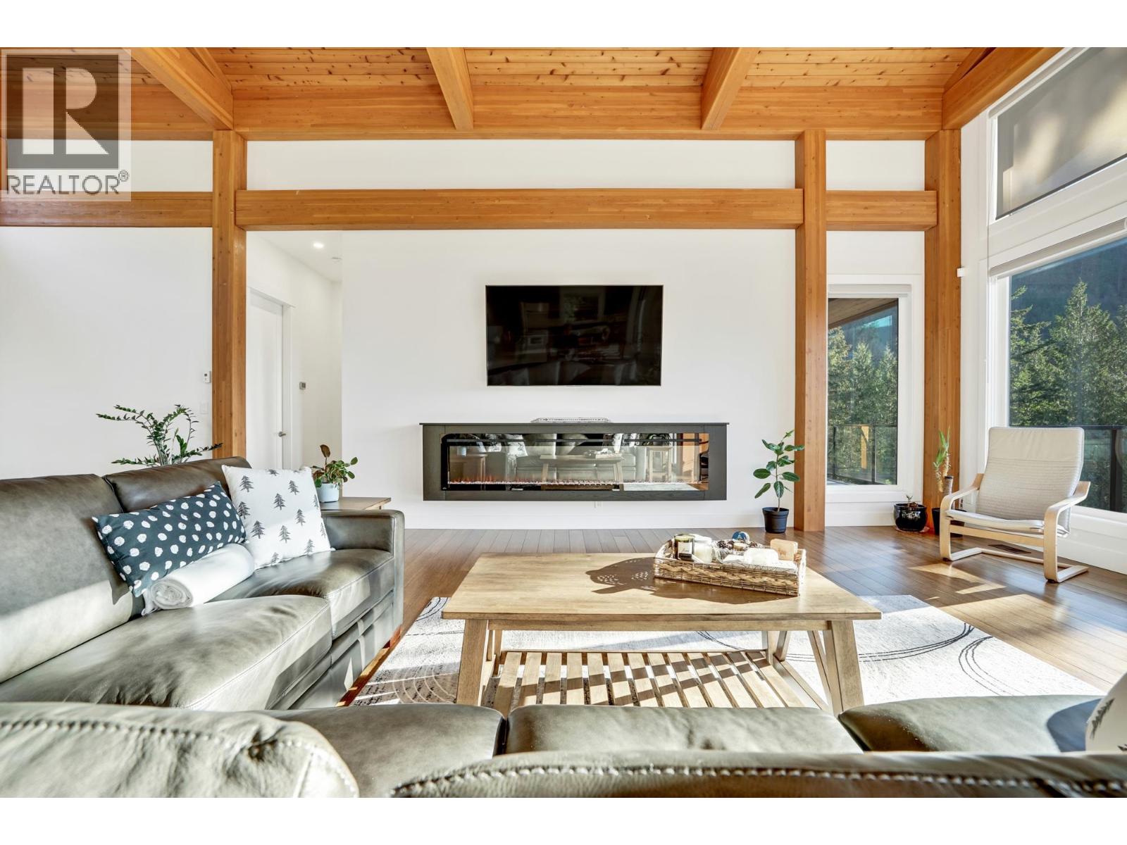 1024 Goat Ridge Drive, Britannia Beach, British Columbia  V8B 1J2 - Photo 9 - R3077724