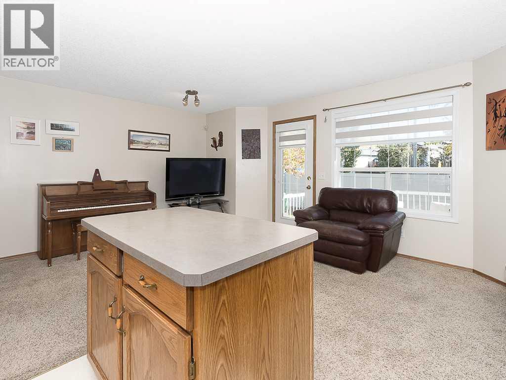 119 Mt Douglas Manor Se, Calgary, Alberta  T2Z 3C8 - Photo 7 - A2276762