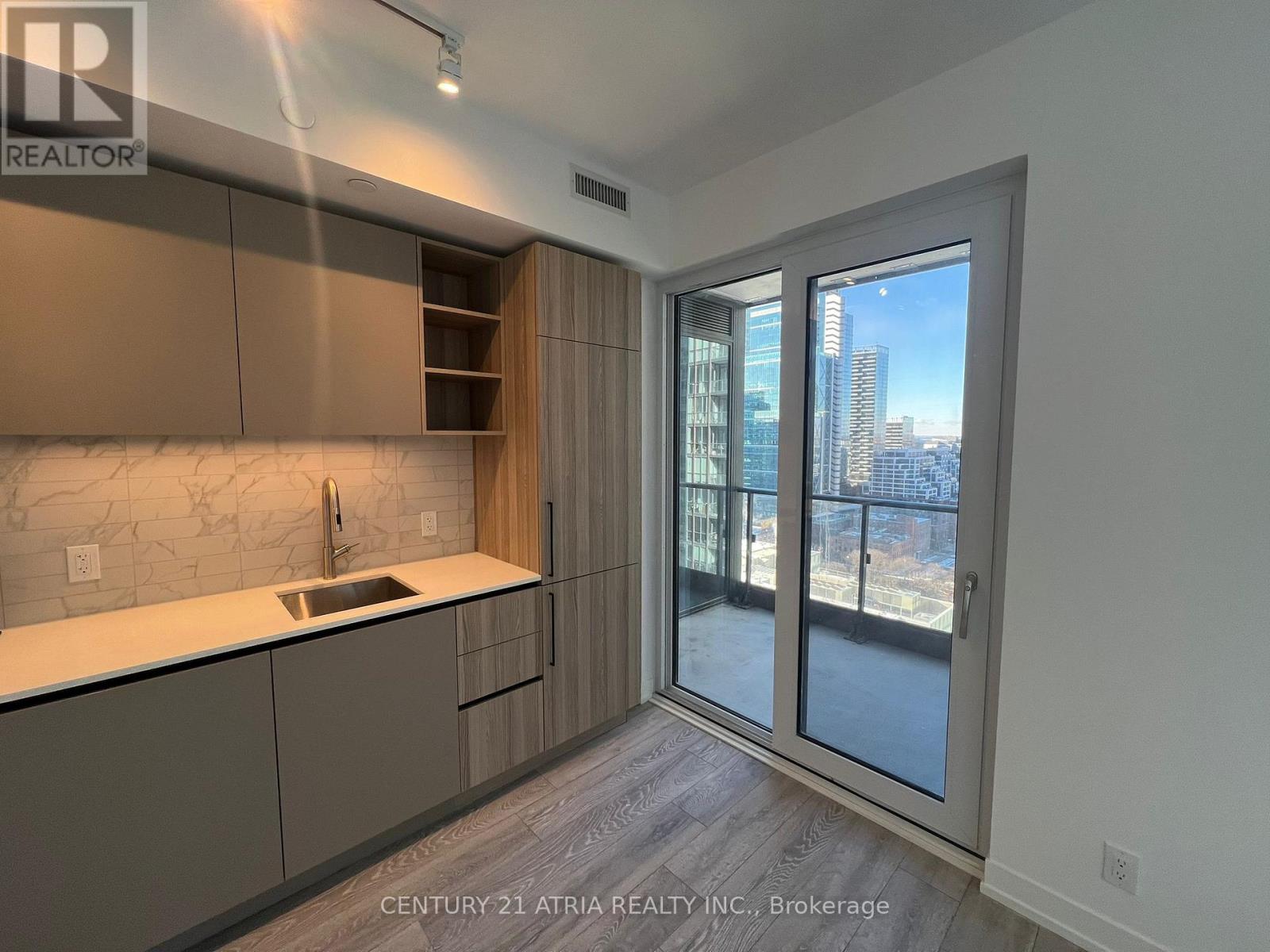 2605 - 55 Mercer Street, Toronto, Ontario  M5V 0W4 - Photo 12 - C12680474