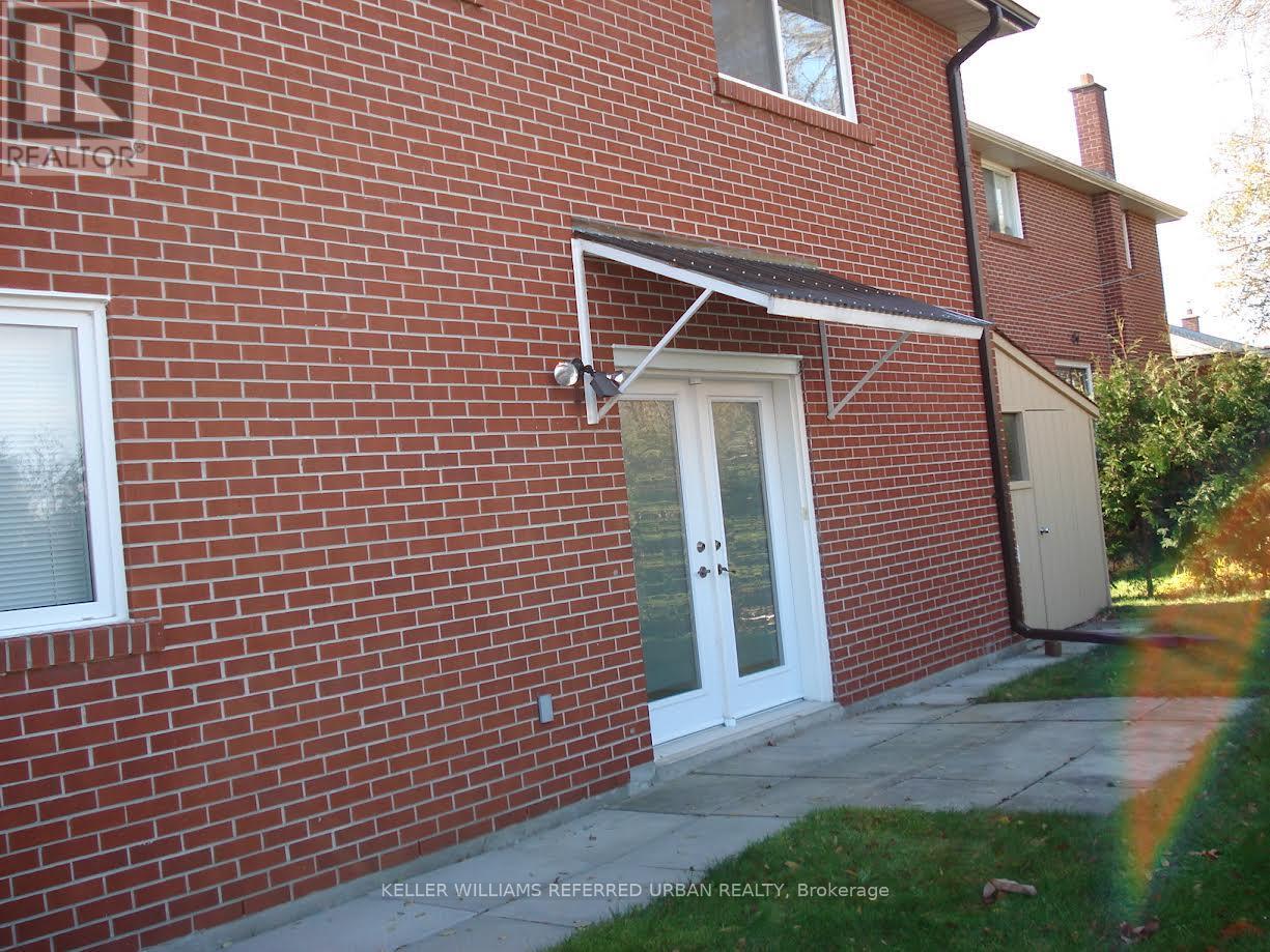 114 Kennard Avenue, Toronto (Bathurst Manor), Ontario  M3H 4M4 - Photo 11 - C12680490