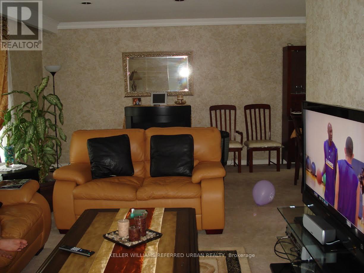 114 Kennard Avenue, Toronto (Bathurst Manor), Ontario  M3H 4M4 - Photo 29 - C12680490