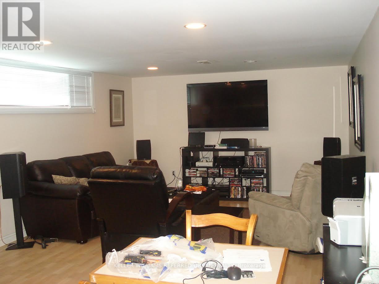 114 Kennard Avenue, Toronto (Bathurst Manor), Ontario  M3H 4M4 - Photo 6 - C12680490