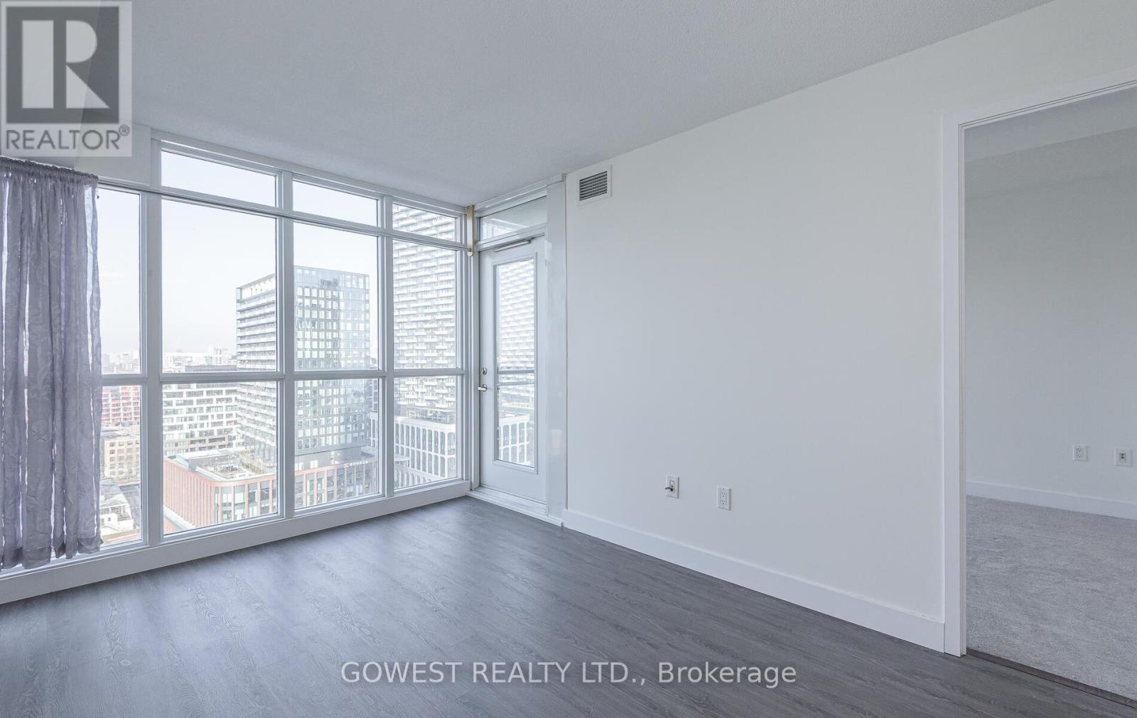 2516 - 15 Iceboat Terrace, Toronto, Ontario  M5V 4A5 - Photo 12 - C12680500