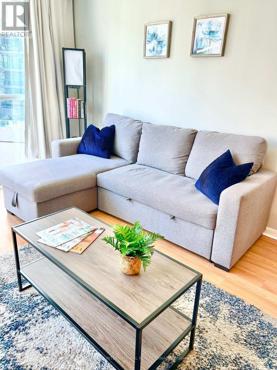 537 - 231 Fort York Boulevard, Toronto, Ontario  M5V 1B2 - Photo 21 - C12680524