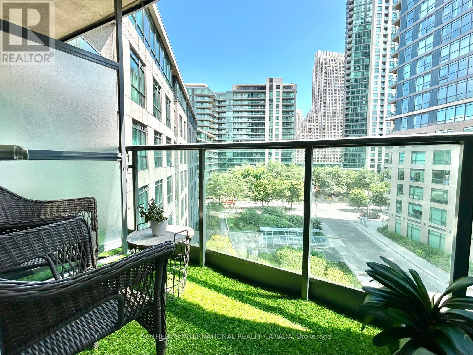 537 - 231 Fort York Boulevard, Toronto, Ontario  M5V 1B2 - Photo 32 - C12680524