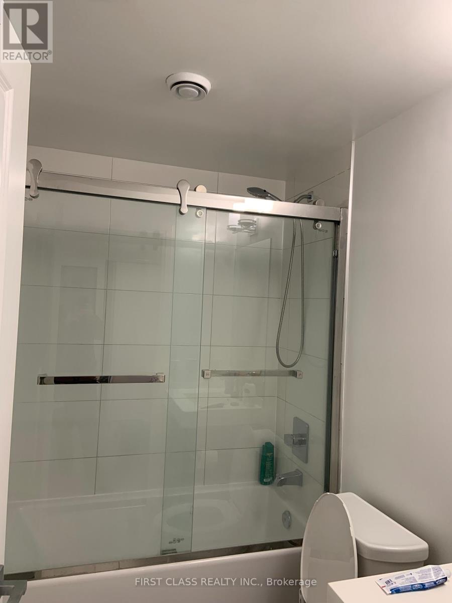 3402 - 251 Jarvis Street, Toronto, Ontario  M5B 0C3 - Photo 4 - C12680584