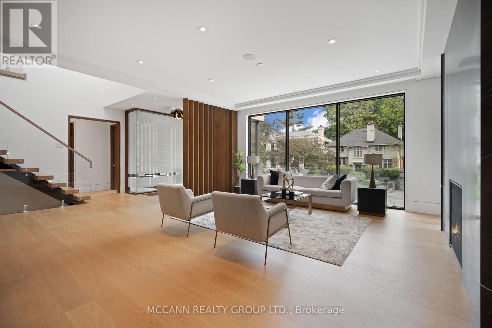 64 Glengowan Road, Toronto, Ontario  M4N 1G4 - Photo 5 - C12680602