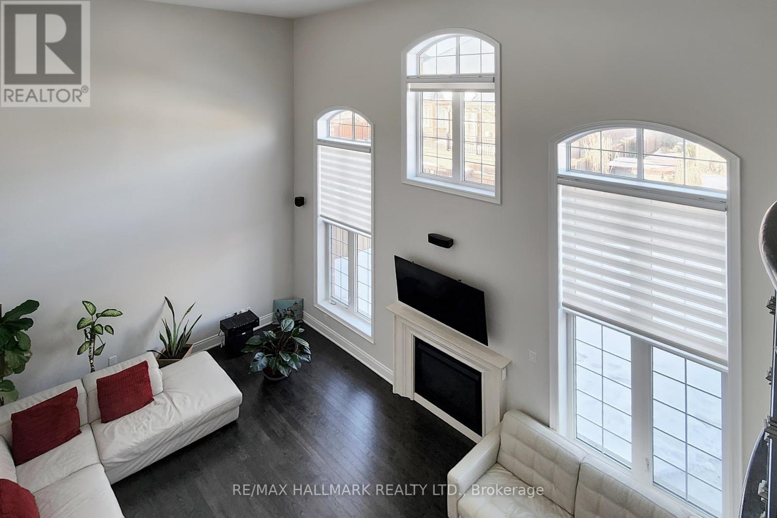 64 Chesney Crescent, Vaughan, Ontario  L4H 4A5 - Photo 11 - N12654054