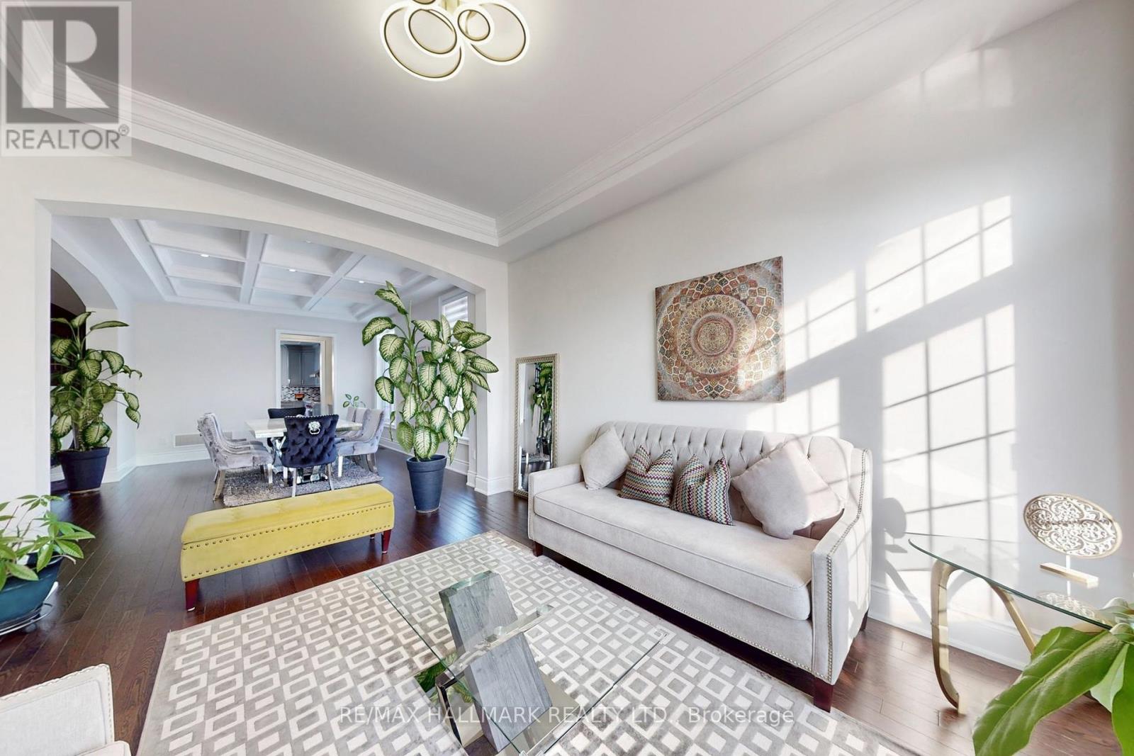 64 Chesney Crescent, Vaughan, Ontario  L4H 4A5 - Photo 5 - N12654054