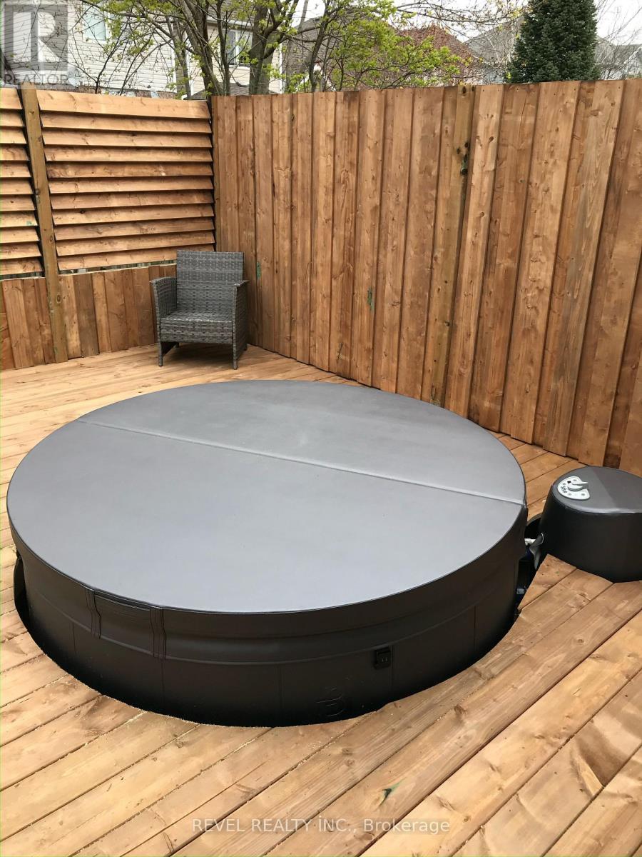 11 Gaw Crescent, Guelph, Ontario  N1L 1H8 - Photo 48 - X12675568