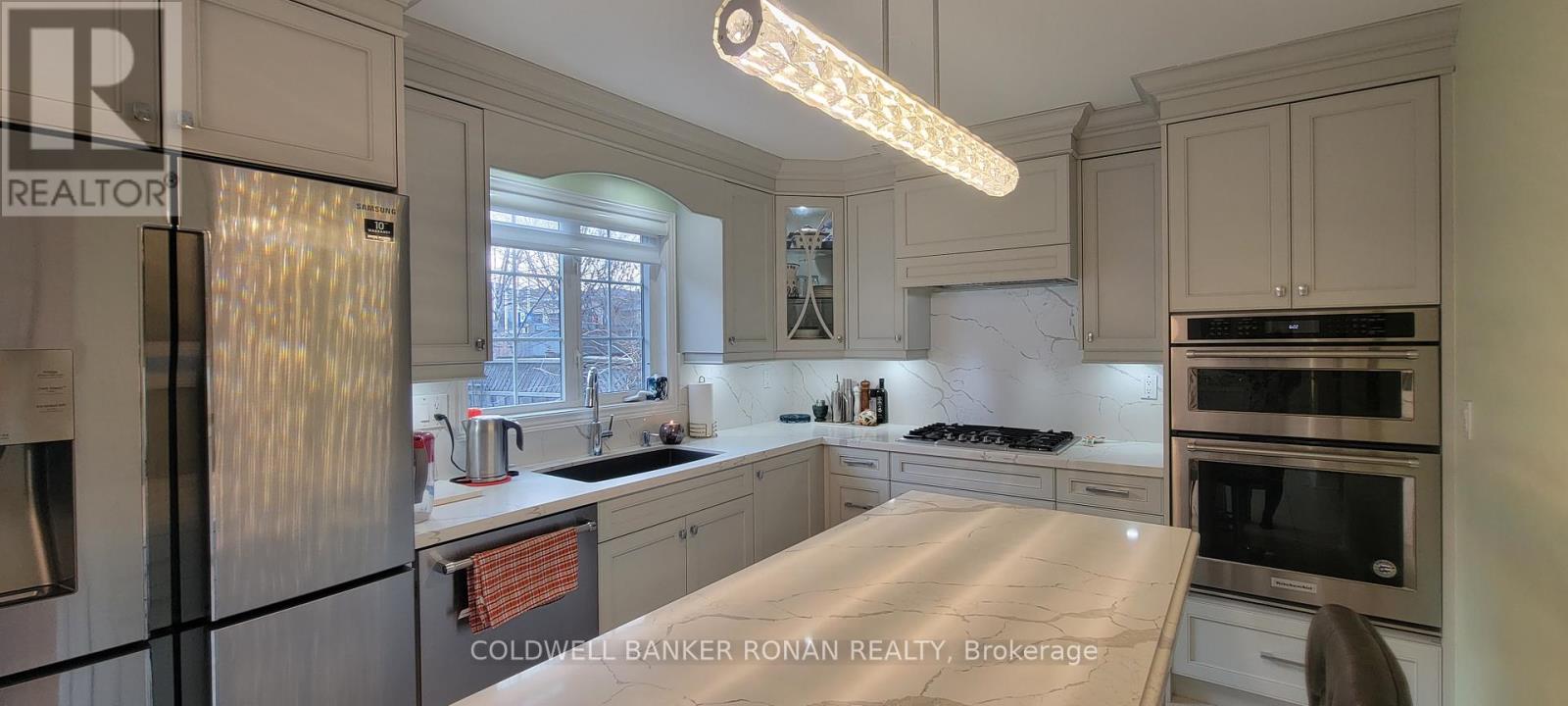 398 Marble Place, Newmarket, Ontario  L3X 2P1 - Photo 12 - N12680542