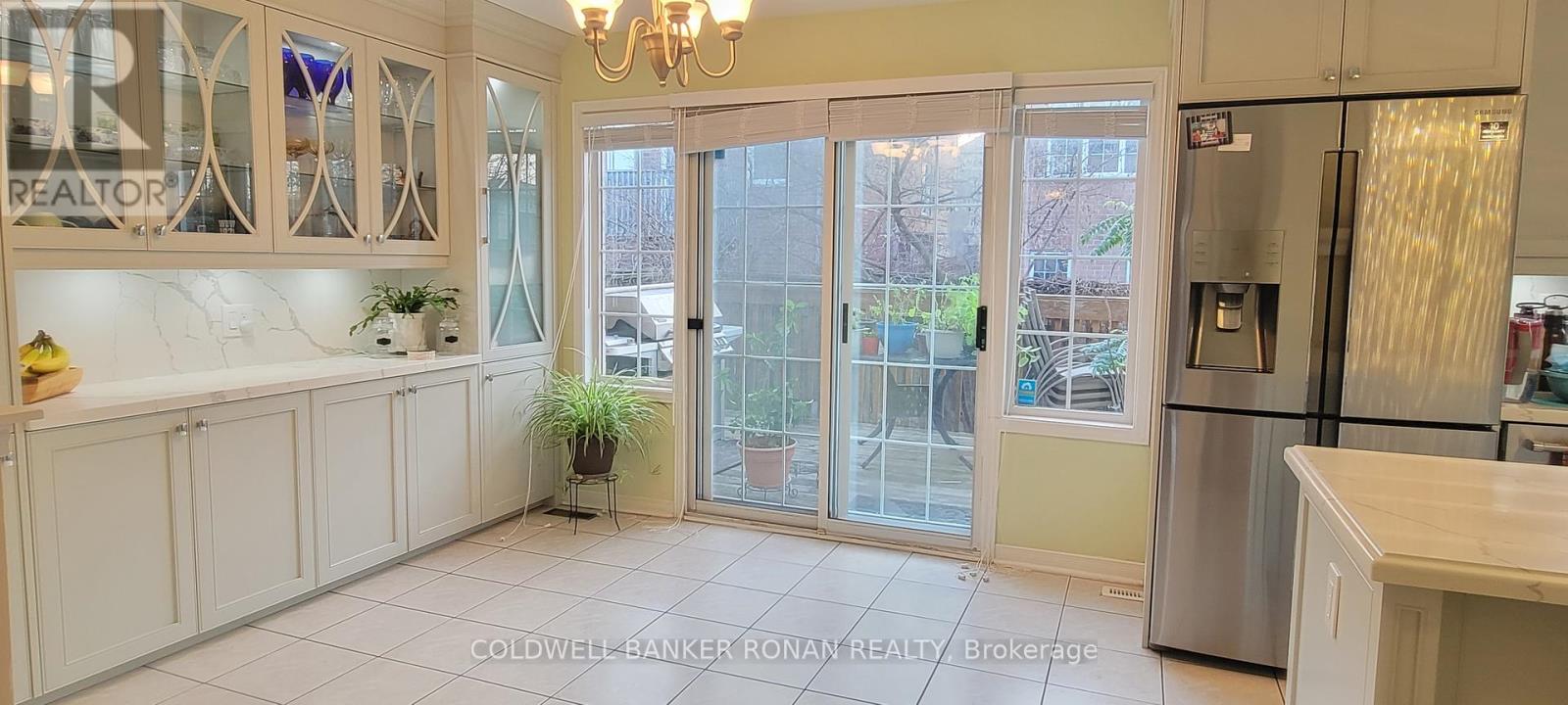 398 Marble Place, Newmarket, Ontario  L3X 2P1 - Photo 13 - N12680542