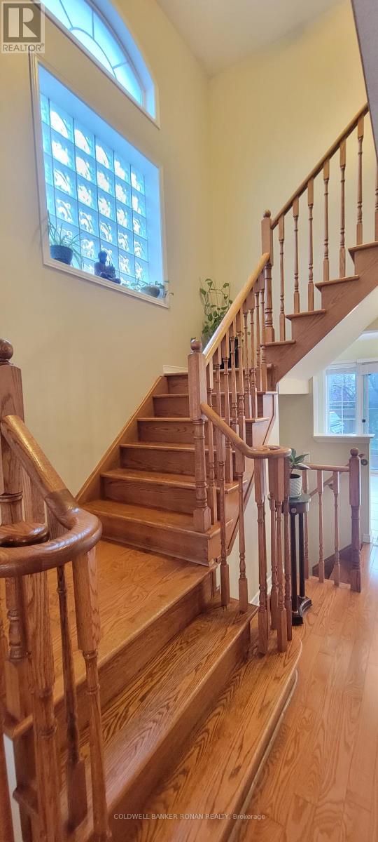 398 Marble Place, Newmarket, Ontario  L3X 2P1 - Photo 16 - N12680542