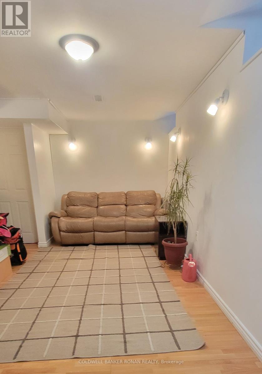 398 Marble Place, Newmarket, Ontario  L3X 2P1 - Photo 31 - N12680542