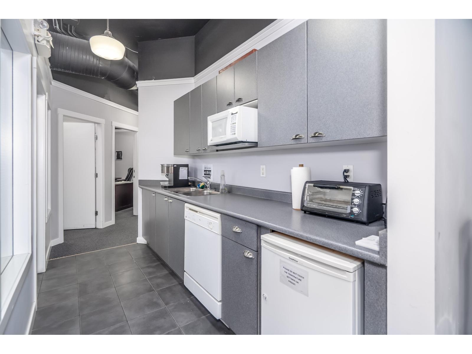 103 & 118 15272 Croydon Drive, Surrey, British Columbia  V3Z 0Z5 - Photo 3 - C8074774