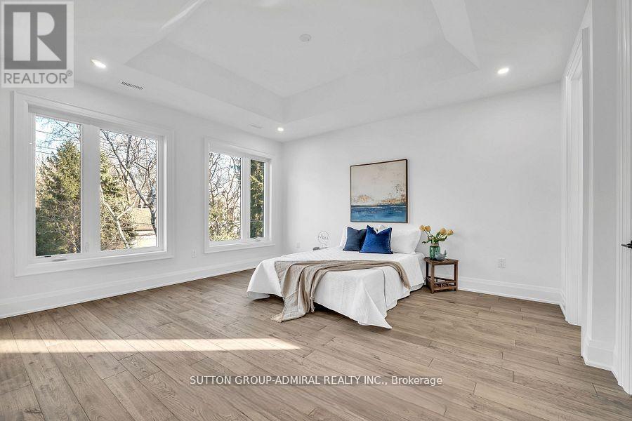 1377 Rometown Drive, Mississauga, Ontario  L5E 2T5 - Photo 31 - W12680436