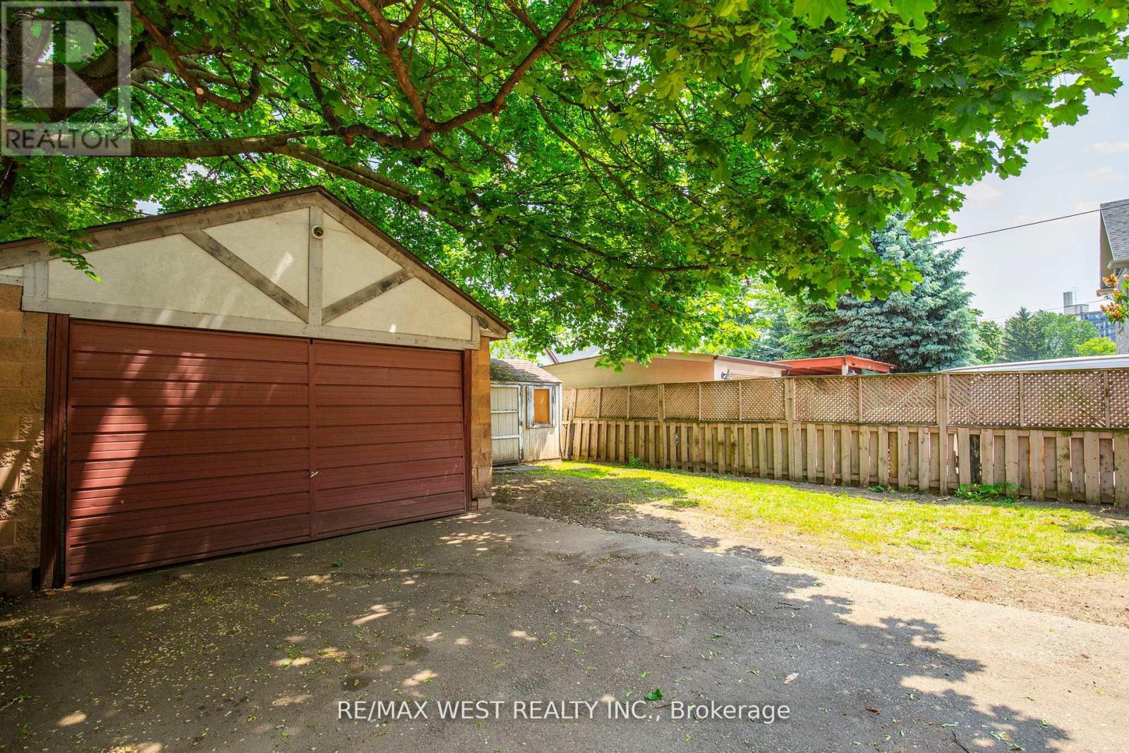 2317 Weston Road, Toronto, Ontario  M9N 1Z7 - Photo 40 - W12680468