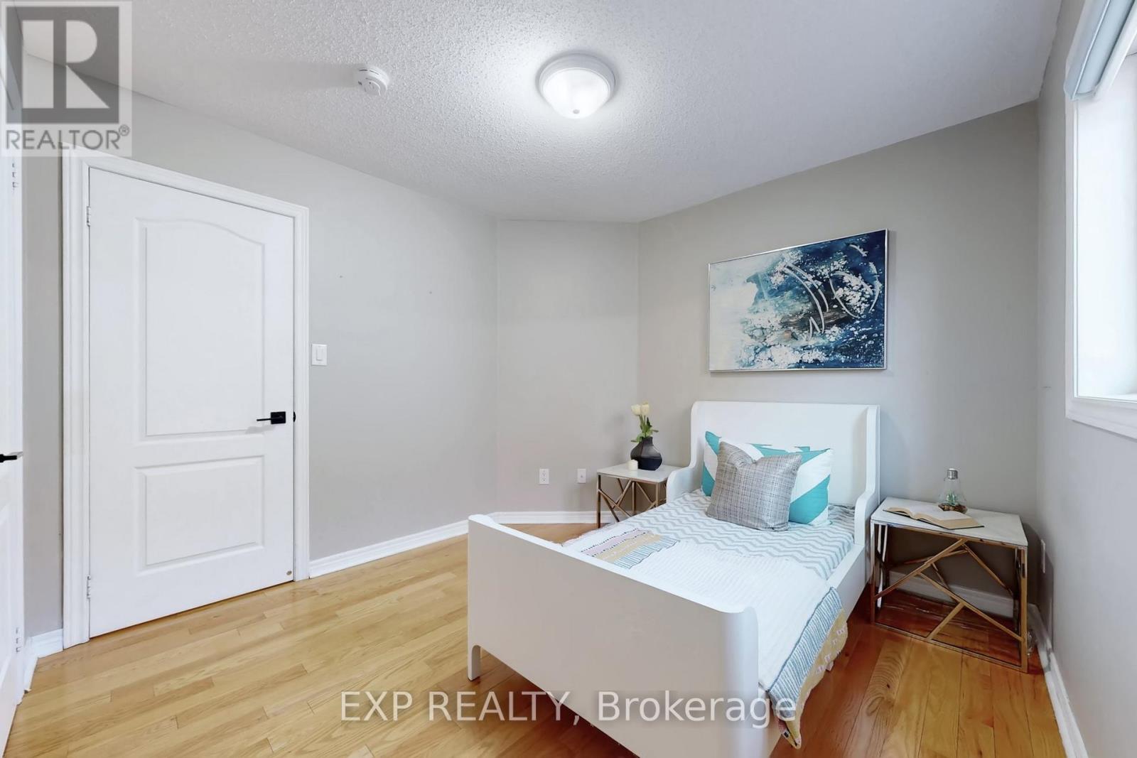 319 Giddings Crescent, Milton, Ontario  L9T 7A9 - Photo 19 - W12680528