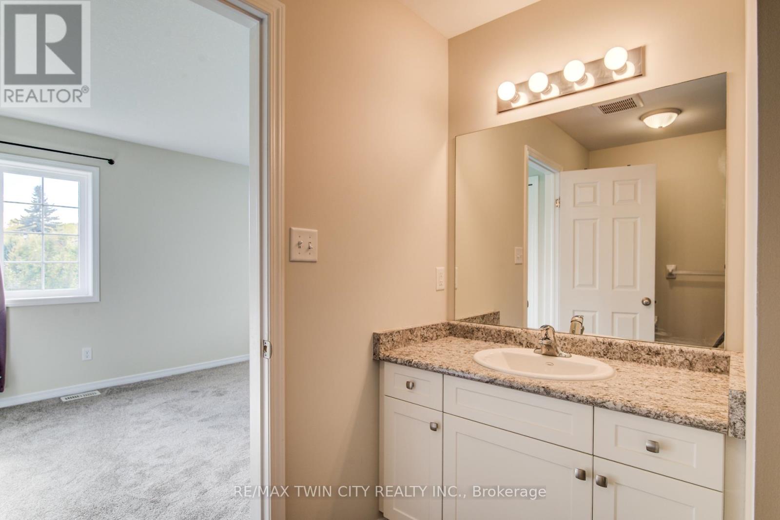 40 - 50 Pinnacle Drive, Kitchener, Ontario  N2P 1C5 - Photo 29 - X12680470